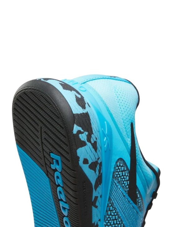 Athletic_Shoes